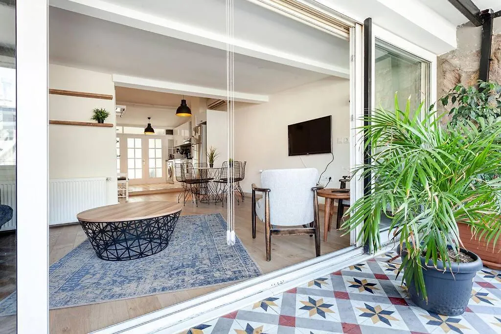 شقة Prime Location With Terrace اسطنبول