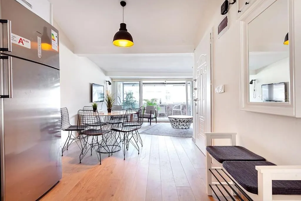 Prime Location With Terrace Apartment Istanbul